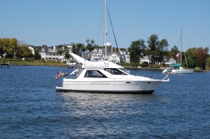 Bayliner Sedan Bridge in St. Michaels